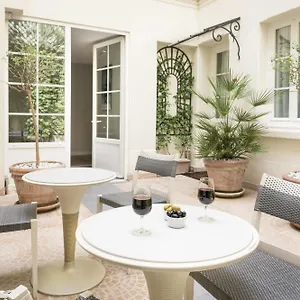 *** Hotel Acacias Etoile France